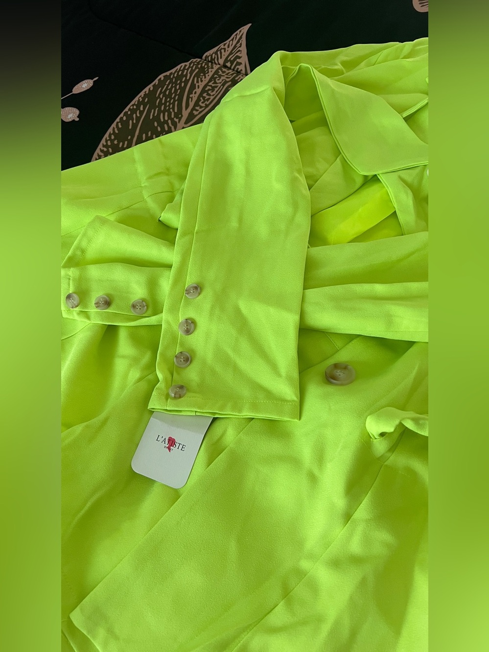 L’atiste Neon Lime blazer short set - Picture 5 of 9